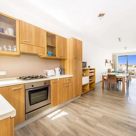 Fantastic Penthouse Theoria Travel * Msida